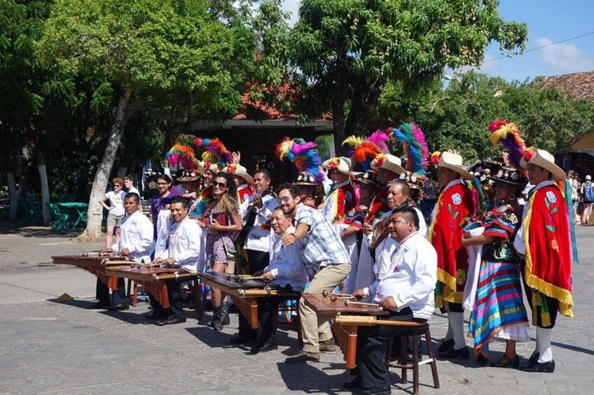 Typical Nicaraguan Dance! 5
