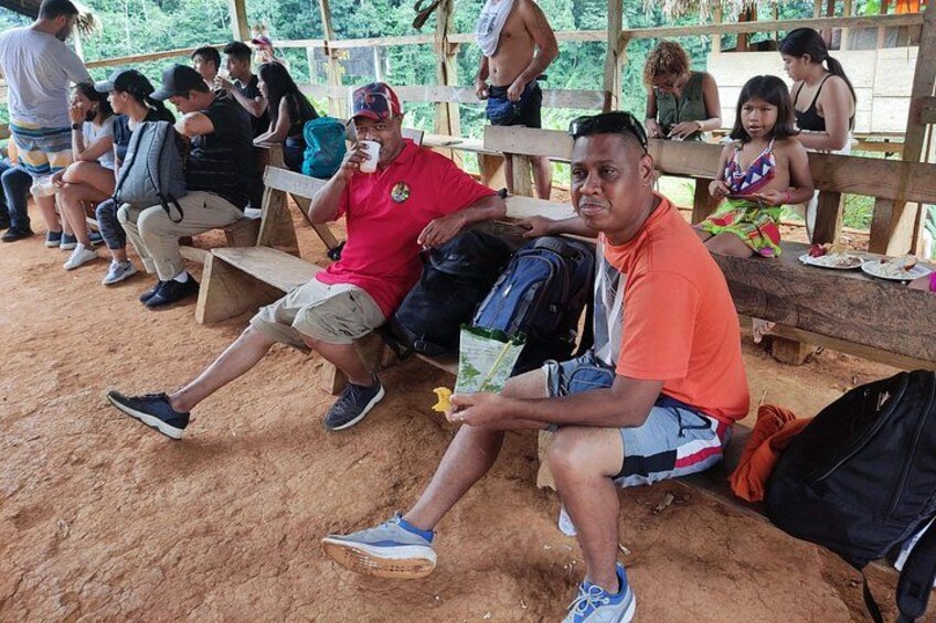 Visit the Embera Purubiakiru Community Back to origin! 5