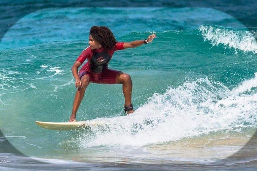 yara surfing right at Praia Grande 1