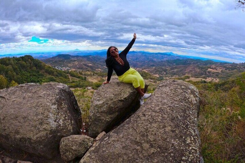 El Tisey, Estelí. Home of America's most famous stone sculptor.(2-4)