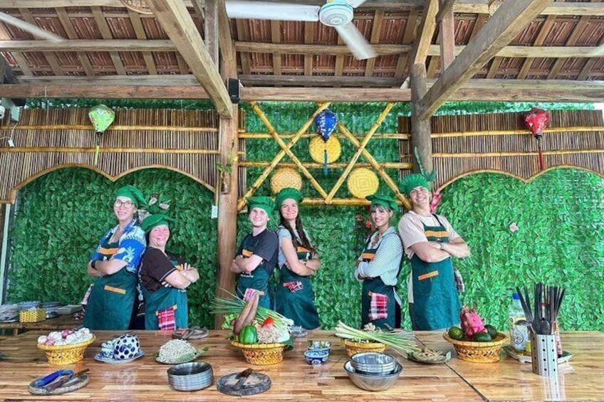 Hoi An Riverside Cooking Class(Local market,Basket Boat,Fishing) 4