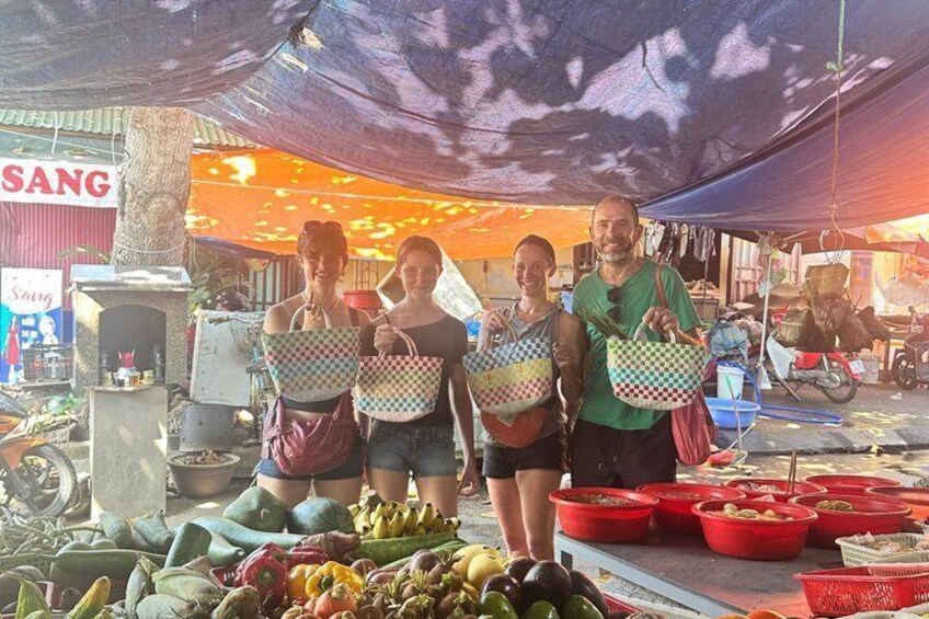 Hoi An Riverside Cooking Class(Local market,Basket Boat,Fishing) 5