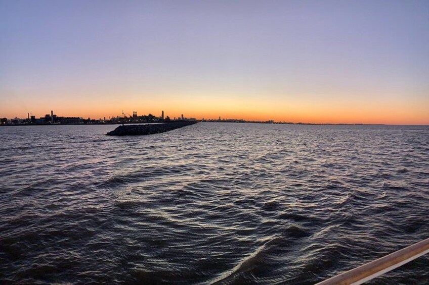 Sunset Río de la Plata & Open Bar 5