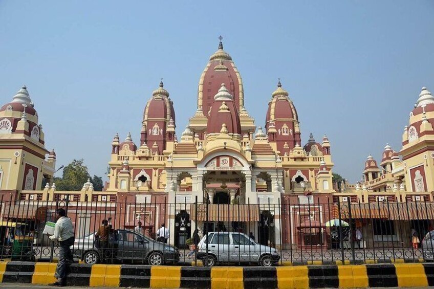 Temple Tour-where you Eat, Learn how to Pray and Love.