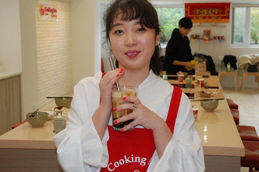 Xiao Long Bao, Chicken vermicelli with mushroom and sesame oil, Tofu strips salad, Bubble milk tea. Taiwan Traditional Delicacies Experience-A (Taipei Cooking Class) 5