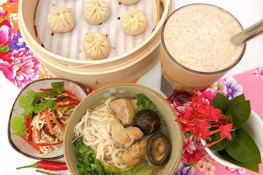 Xiao Long Bao, Chicken vermicelli with mushroom and sesame oil, Tofu strips salad, Bubble milk tea. Taiwan Traditional Delicacies Experience-A (Taipei Cooking Class) 4
