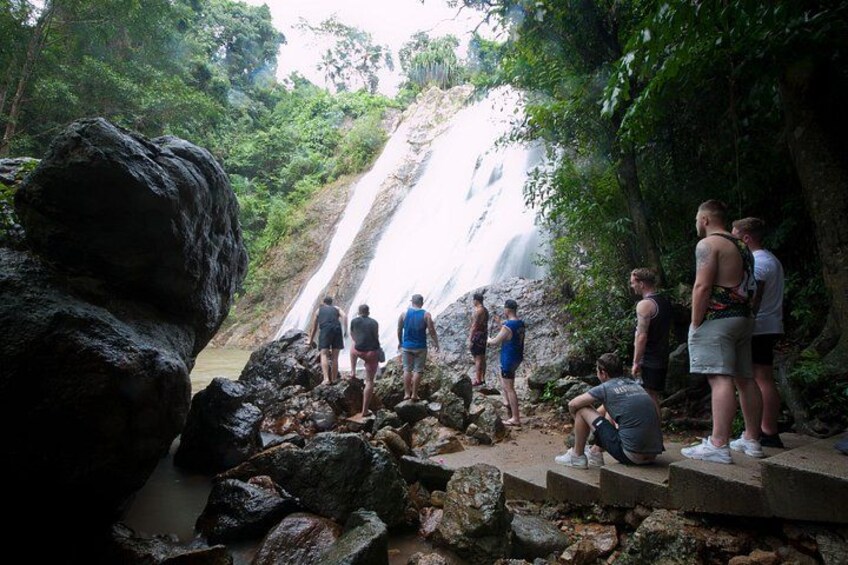 Koh Samui Sightseeing Tour by Minivan 1