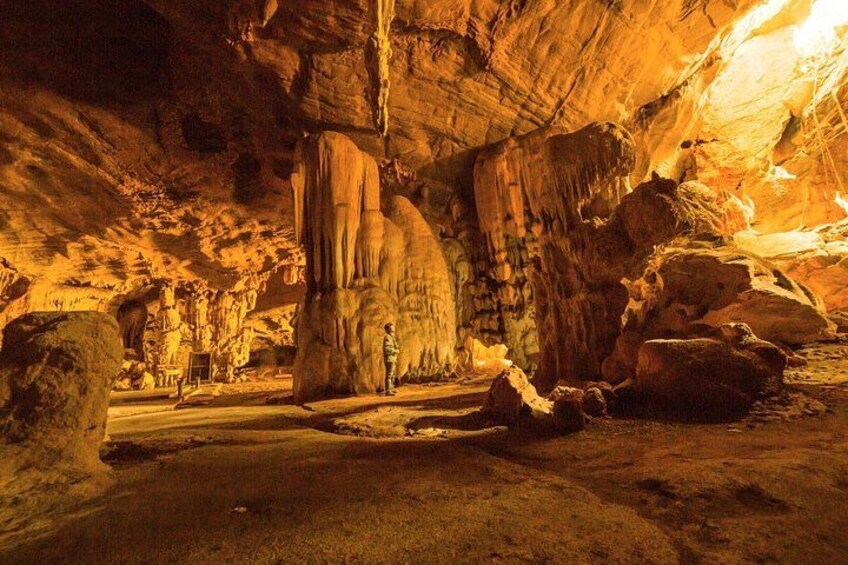 Postojna Cave & Predjama Castle Tour (up to 8 persons) 1