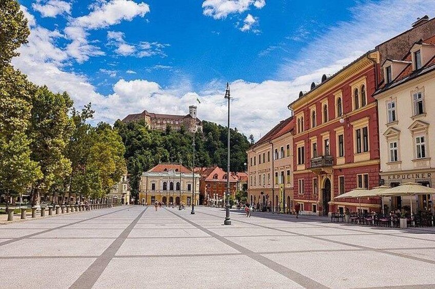 One of the biggest square in the city 5