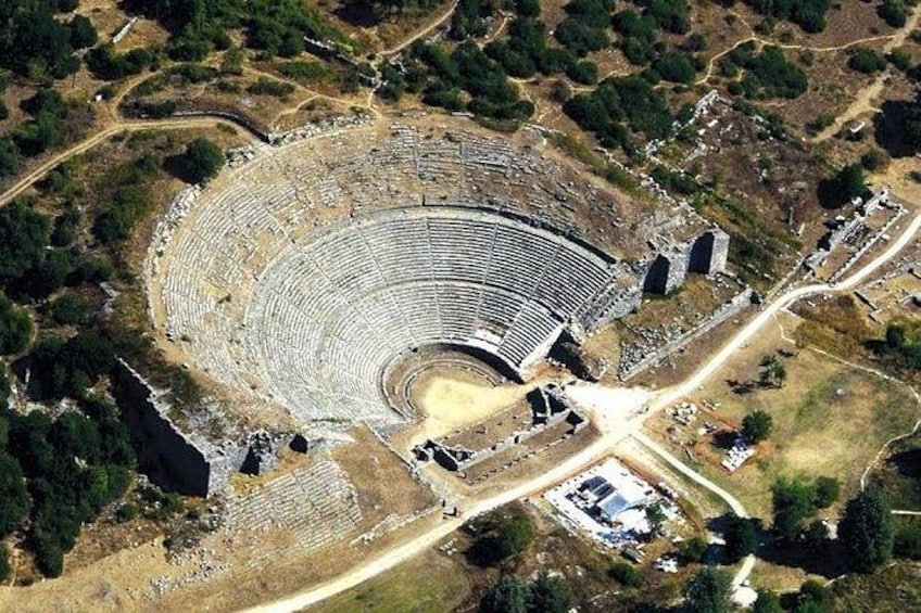 Explore the capital of Epirus, Ioannina. 1