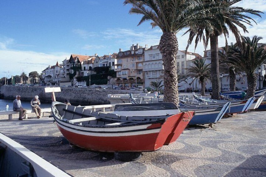 Lisbon: Sintra & Cascais Small Group Tour with Pena Palace Ticket 5