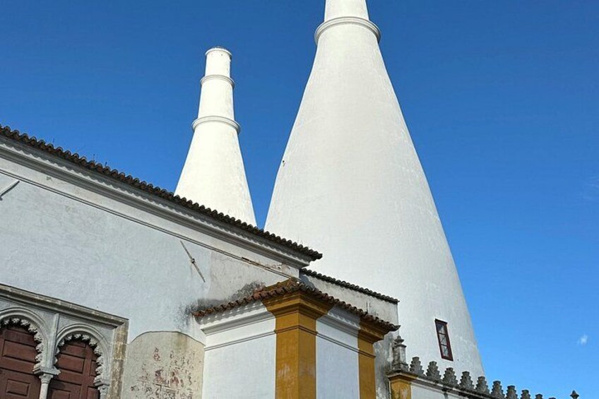 Lisbon: Sintra & Cascais Small Group Tour with Pena Palace Ticket 4