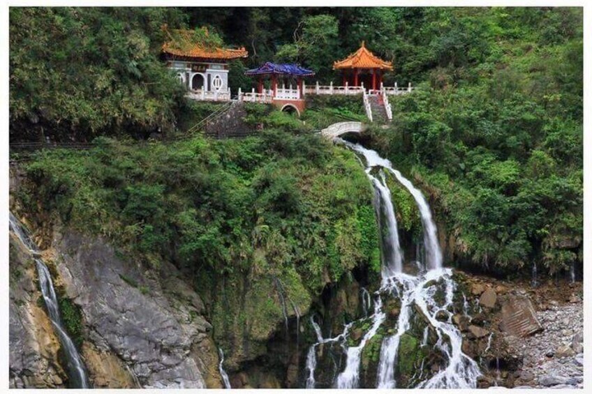 Changchun Temple, Taroko Pavilion, Hualien