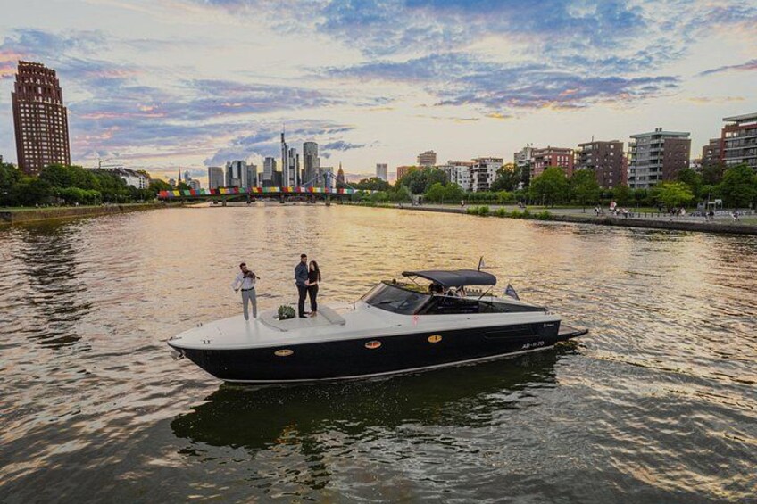 Yacht Tour in Frankfurt for up to 12 Guests 5