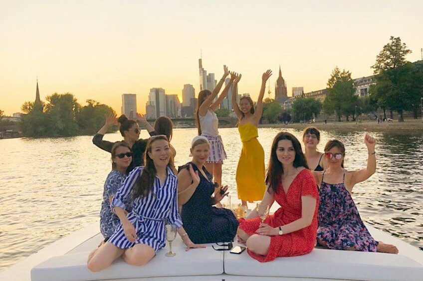 Yacht Tour in Frankfurt for up to 12 Guests 4