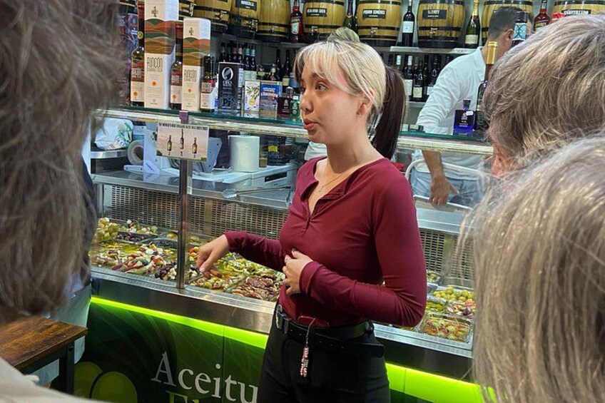 Seville: Paella & Tapas Cooking Class + Triana Market Tour 2