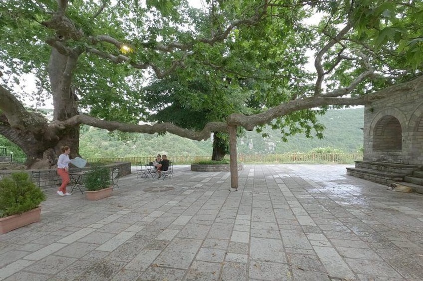 Guided all day tour in Central Zagori villages 2