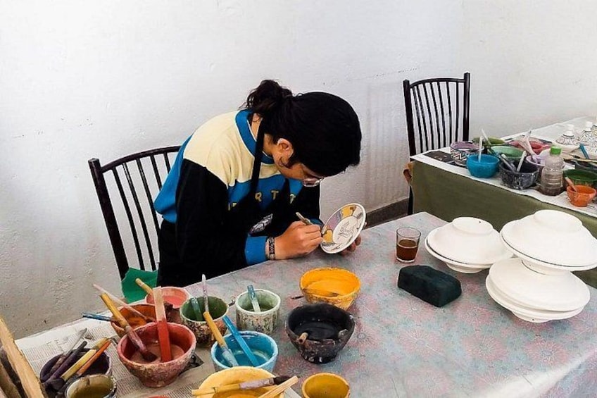 Moroccan-Workshop-potery-ceramics-fes 1