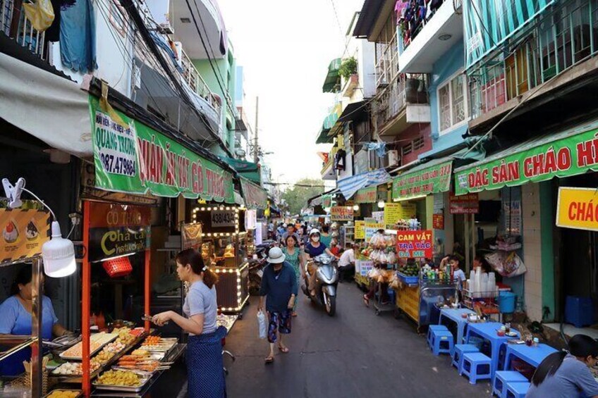 Explore the Unseen Saigon by Night with the AoDai Girls