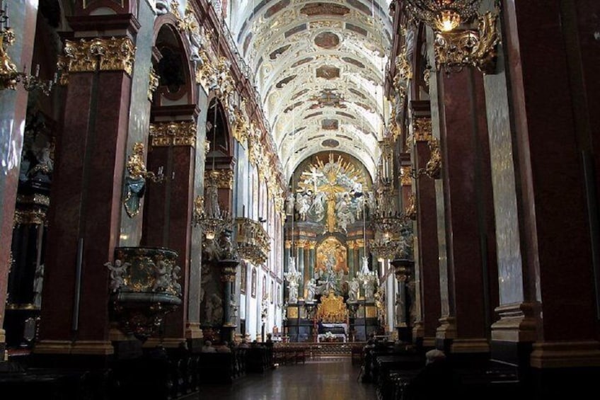 Wroclaw: 1-Day Private Tour to Jasna Gora & Czestochowa