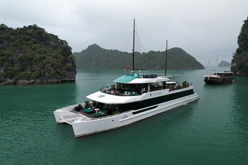 Catamaran Cruise Halong & Lan Ha Bay The Most Luxurious Day Tour 2