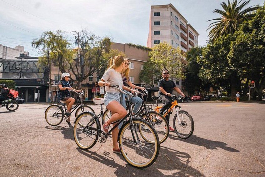 Street Food Bike Tour / Mexico is not only Tacos / All Inclusive 4
