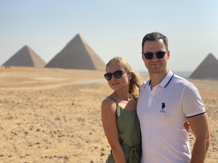 Cairo: Pyramids, Bazaar, Citadel Tour with Photographer