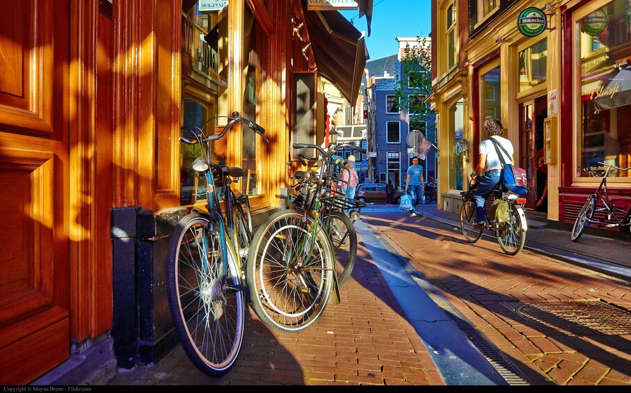 Self-Guided Bike Tour of Historical Amsterdam 4