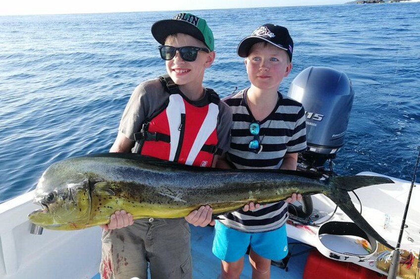 Inshore Fishing trip in Santa Teresa 4