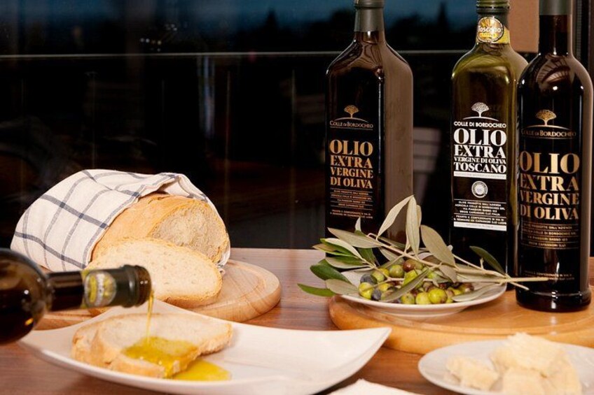 Wine and olive oil tasting & farm tour 4