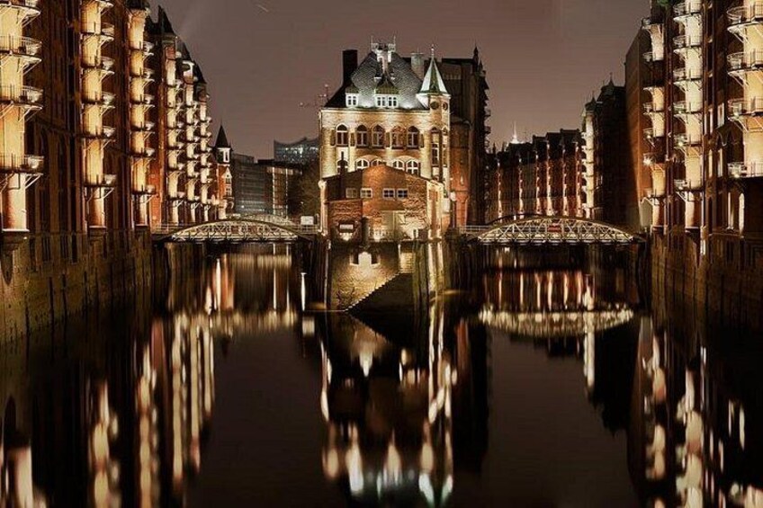 Night watchman tour Hamburg - Deichstrasse & Speicherstadt 2