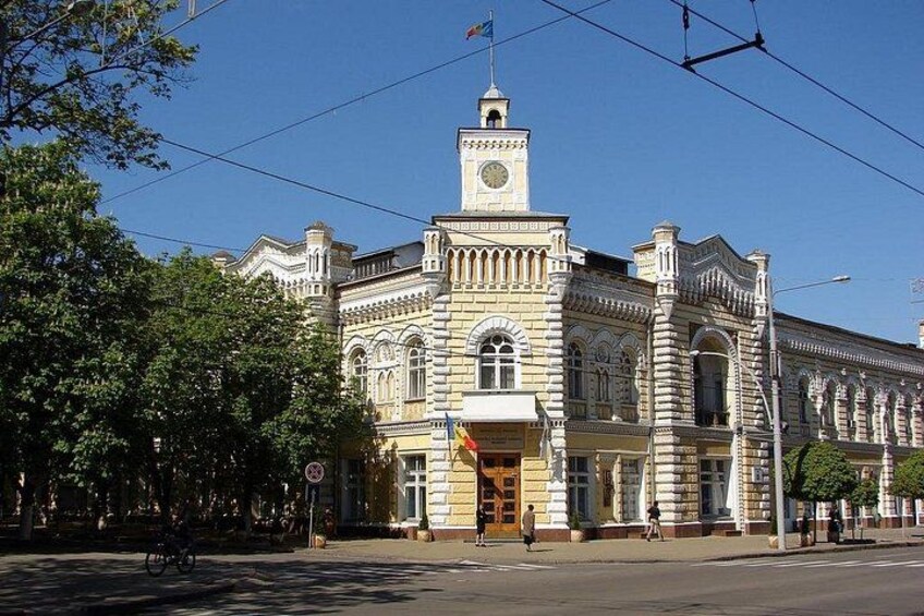 Chisinau Half-Day Private Tour by Bike with Local Guide 4