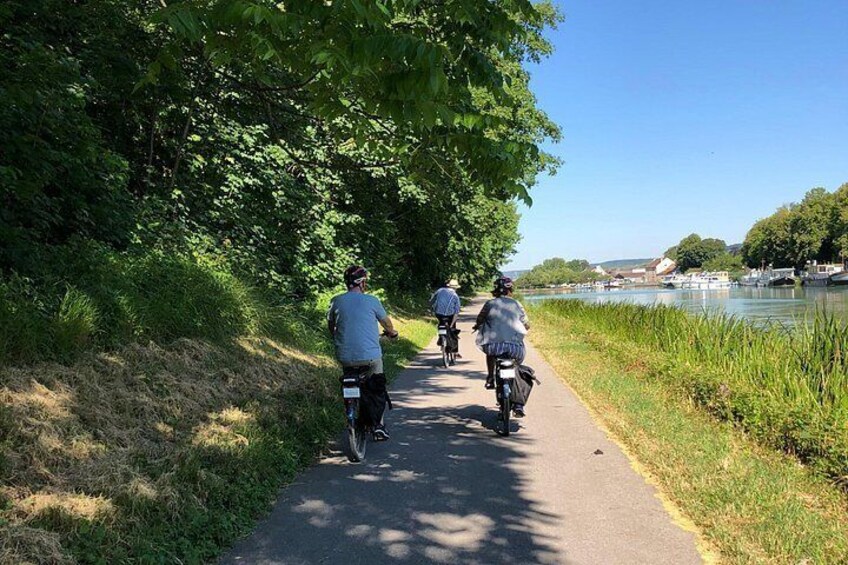 From Epernay Full day Electric bike Champagne and lunch 3