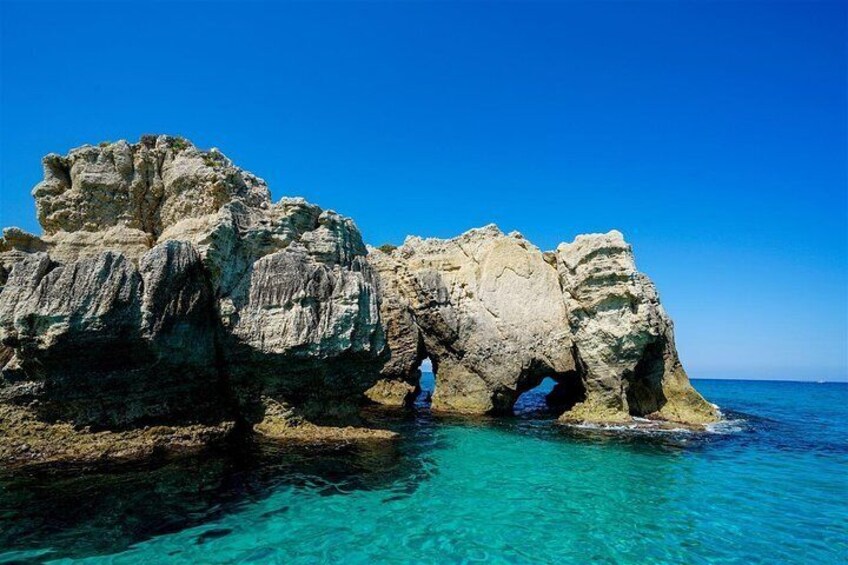 By boat between the sea and the most beautiful beaches! Capo Vaticano - Tropea - Briatico