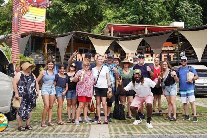 Private customized island tour 1