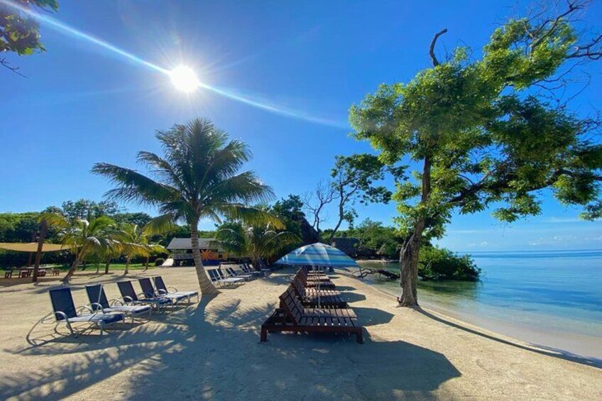 Private customized island tour 3