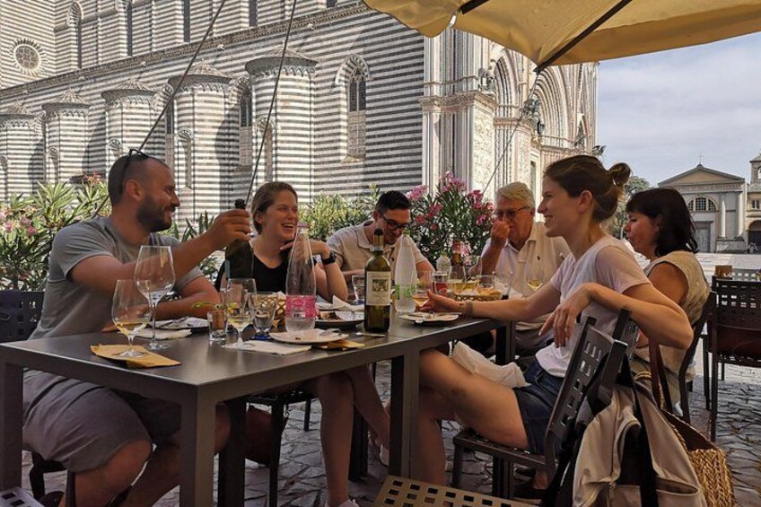 E-bike tour in Orvieto in small group: history, culture with lunch or dinner 4