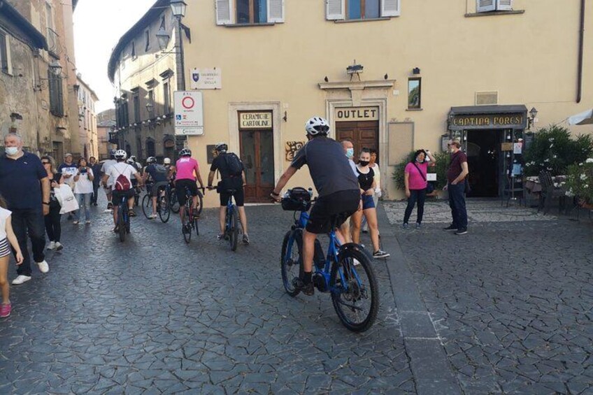 E-bike tour in Orvieto in small group: history, culture with lunch or dinner 2