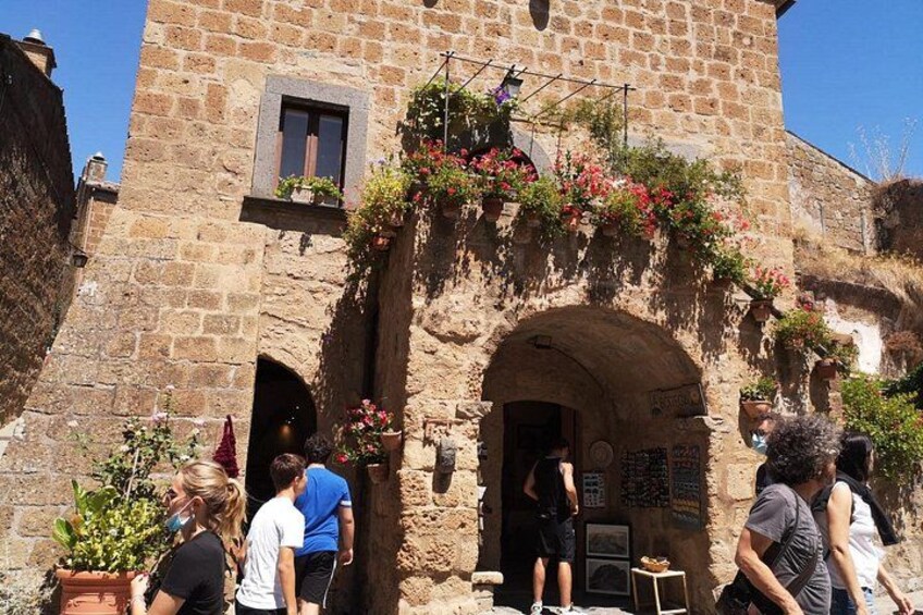Small Group E-bike Experience from Orvieto to Civita with Lunch 3