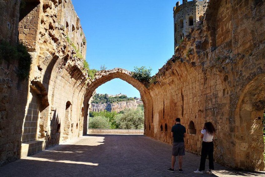 Small Group E-bike Experience from Orvieto to Civita with Lunch 3