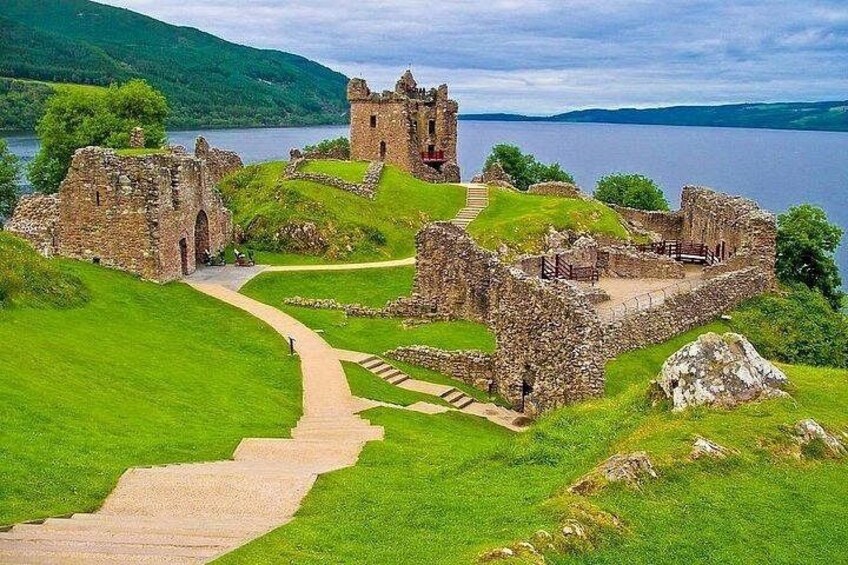 Urquhart Castle 5