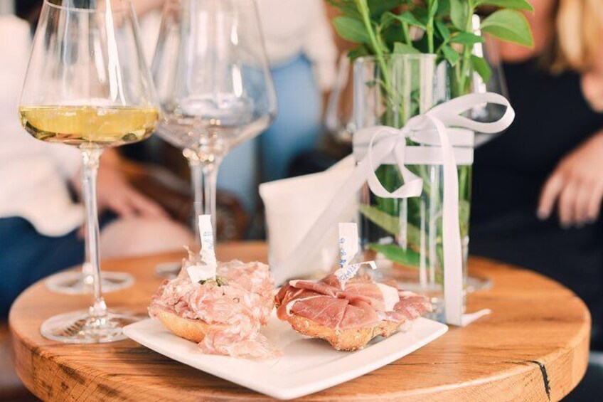 Bolzano Wine & More Walking Tour with sommelier 5