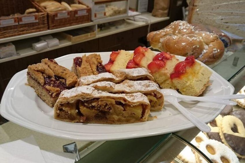 Bolzano Street Food Tour Small-Group 2