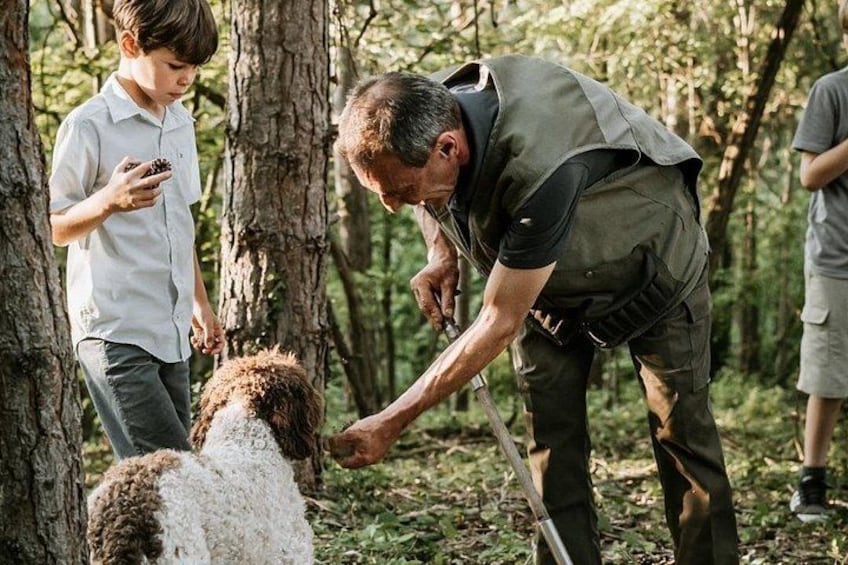 In search of the Alba Truffle - The most authentic hunt 5