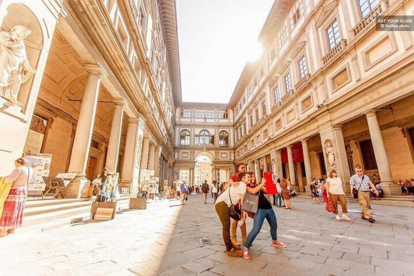 Uffizi Gallery Small Group Tour with Guide 2