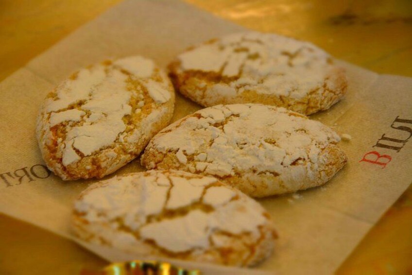 Ricciarelli, the medieval Sienese almond buscuits 3