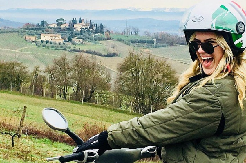 Private Vespa tour through the Tuscan back roads 2