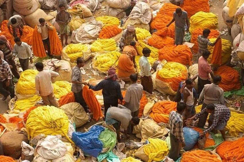 Flower Market - A sea of Orange. 1