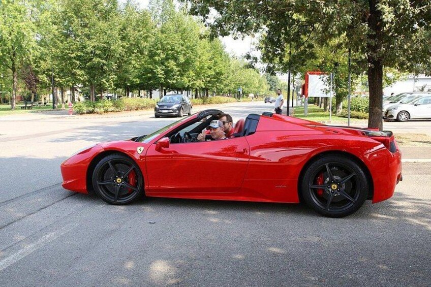 Ferrari 458 Spider Road Test Drive 2