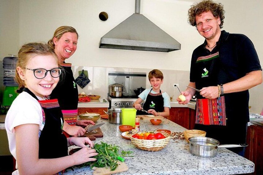 Cooking_class_labocadelsapo_sucre_bolivia 2